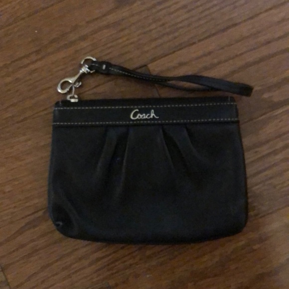 Coach leather wristlet - Picture 1 of 2